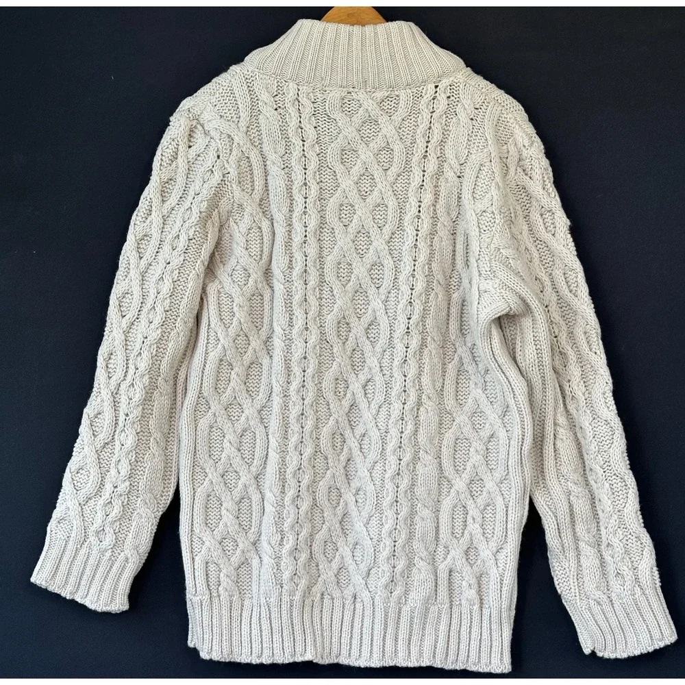 Peregrine cable knit